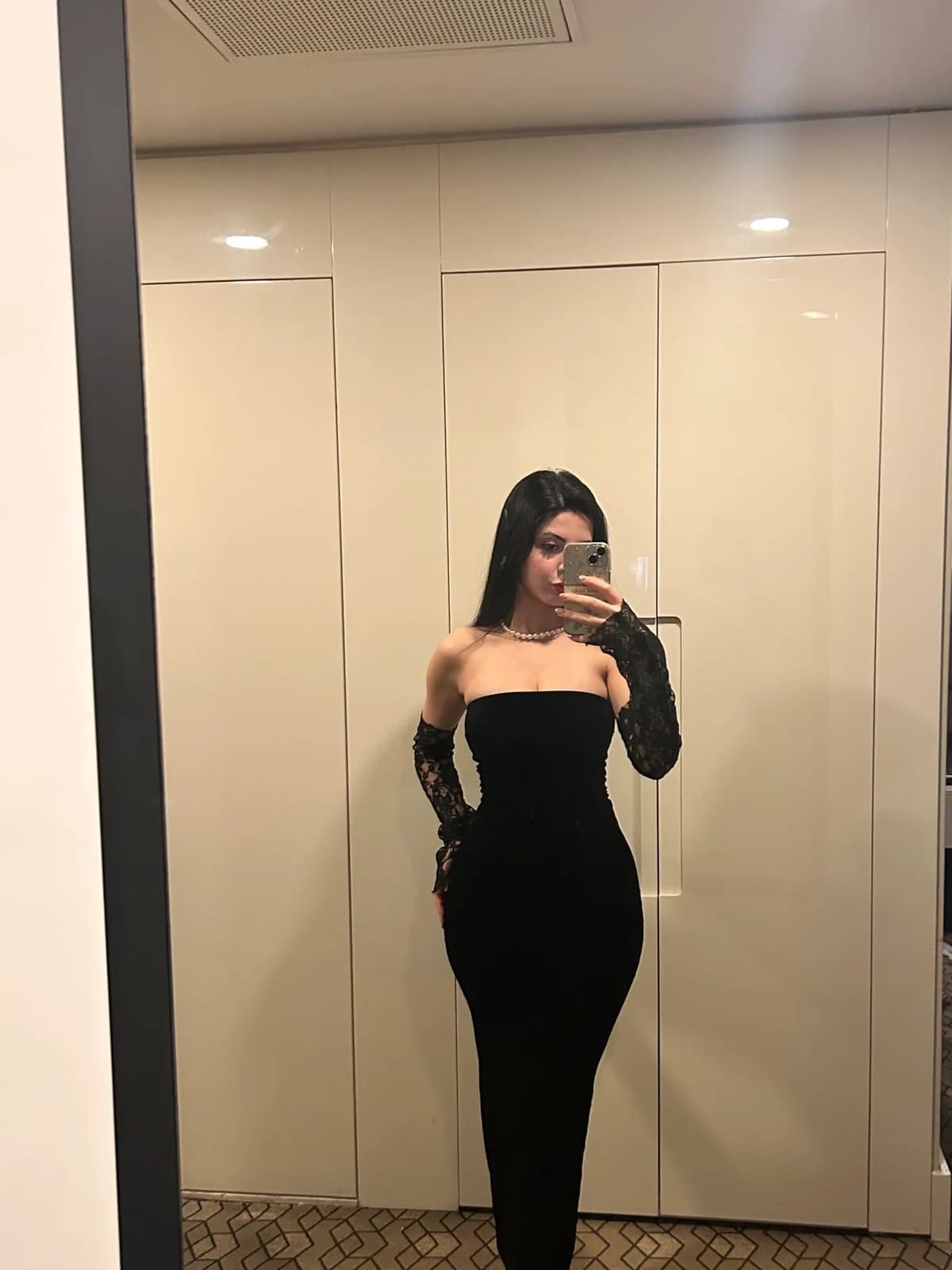 Ayla · 24 yaş · İçerenköy bireysel masöz · Türk masöz · profil fotoğrafı